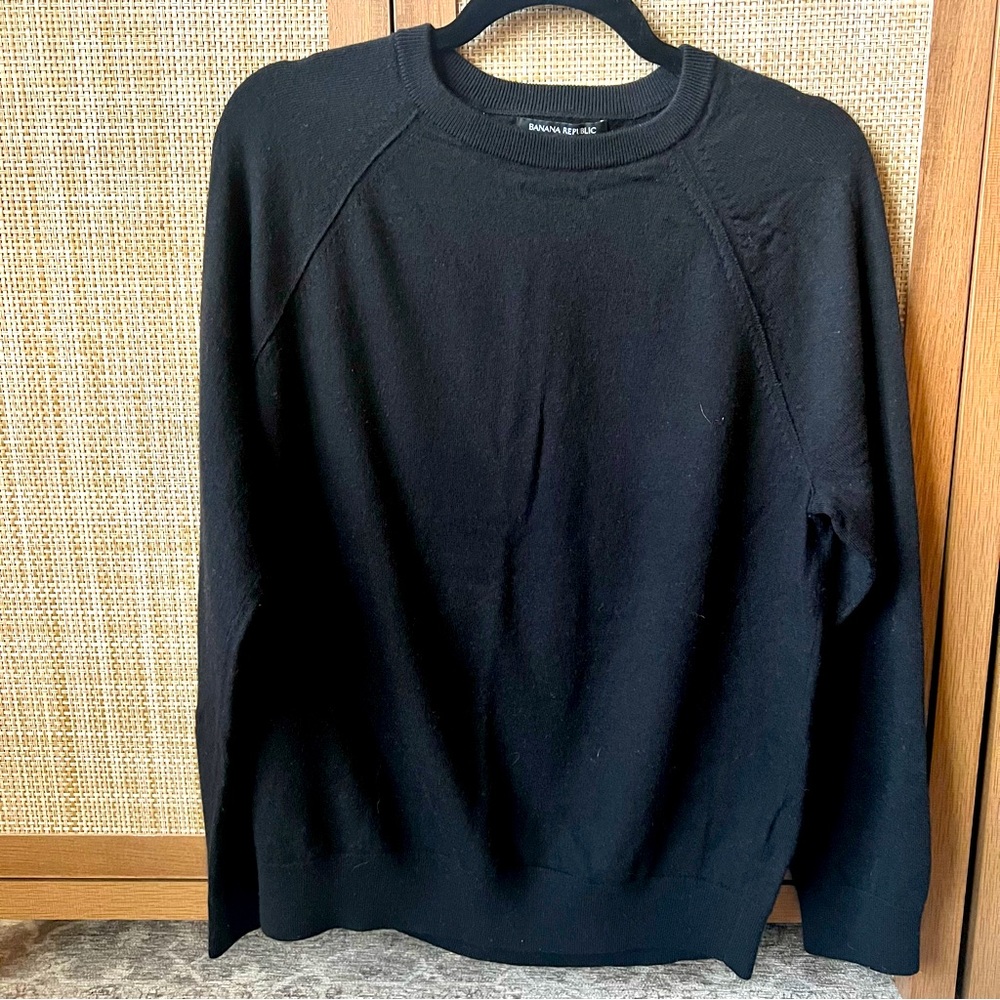 Banana Republic Merino Wool crewneck Sweater in black mens L